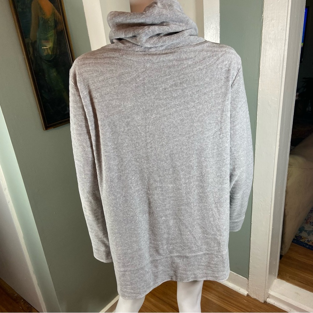 Zenergy Chicos Sz 2 Velour Gray Tiger zebra Striped Cowl Neck Sweater Sweatshirt - Picture 7 of 10